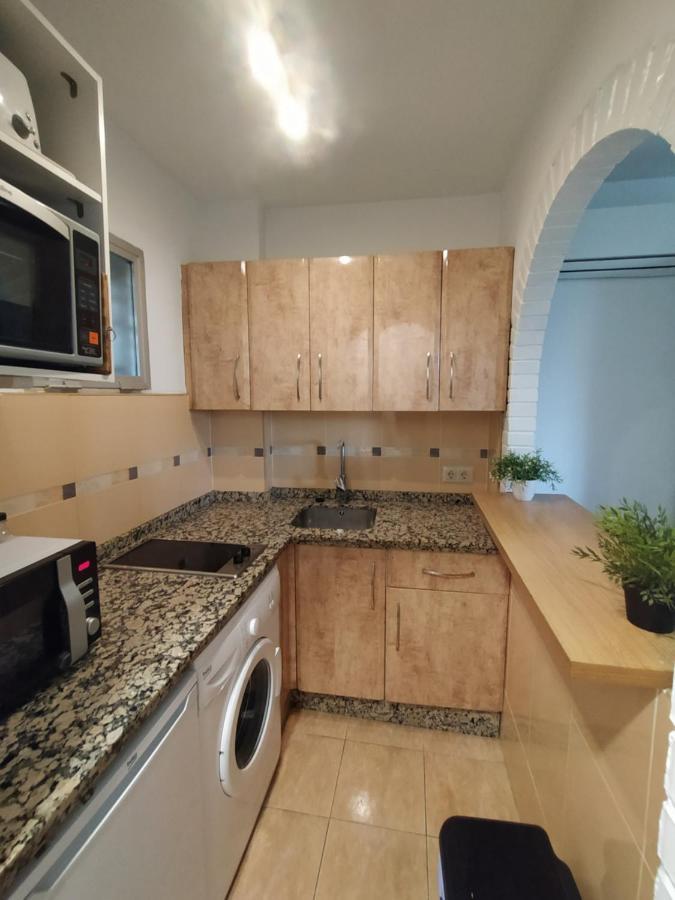 Lovely Apartment In Torremolinos Views Of The Sea, Pool, Terrace, Sofa Bed And Fully Equipped Kitchen מראה חיצוני תמונה