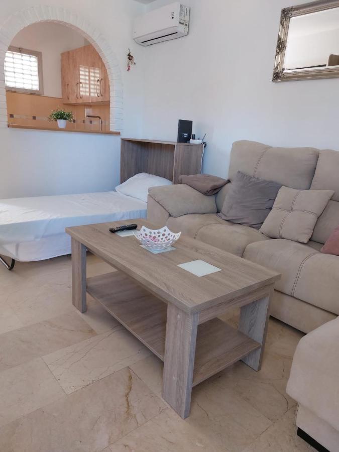 Lovely Apartment In Torremolinos Views Of The Sea, Pool, Terrace, Sofa Bed And Fully Equipped Kitchen מראה חיצוני תמונה