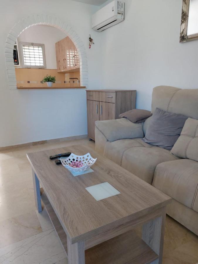 Lovely Apartment In Torremolinos Views Of The Sea, Pool, Terrace, Sofa Bed And Fully Equipped Kitchen מראה חיצוני תמונה